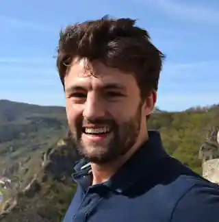 O Dr. Matthew Jones da UEA afirmou que as mudancas climaticas levaram a um