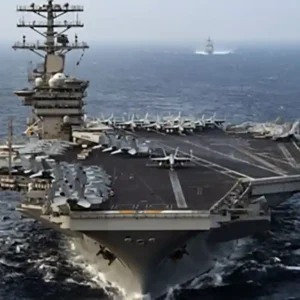 Gigante de US$ 4,5 bilhões no Atlântico, avanço de porta-aviões dos EUA põe Amazônia Azul em alerta O USS Nimitz, o maior porta-aviões da Marinha dos EUA, avança pelo Atlântico Sul