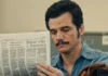 Wagner Moura e o segredo do lítio que o Brasil tentou esconder nos anos 70 O filme "Agente Secreto", sucesso no Oscar com Wagner Moura, revela como a ciência brasileira já buscava a "petróleo branco" décadas antes da febre dos carros elétricos. Imagine o Brasil de 1977. Enquanto o país vivia sob o peso da ditadura, nos corredores silenciosos das universidades, um professor universitário — interpretado por Wagner Moura — liderava uma pesquisa que poderia ter mudado o destino tecnológico da nação: a criação de baterias de lítio. O que parecia apenas ficção cinematográfica em "Agente Secreto", grande destaque brasileiro no Oscar deste domingo (14/3), é, na verdade, o retrato de uma corrida científica real. Naquela época, o lítio era um coadjuvante desconhecido, mas hoje ele é o coração pulsante da transição energética global e da sobrevivência da Amazônia. O tesouro escondido sob os nossos pés Para entender o fascínio do personagem de Moura, é preciso olhar para o que o lítio representa hoje. Ele não é apenas um metal; é a chave para guardarmos a energia do sol e do vento. Diferente das baterias antigas, que pesavam quilos e duravam pouco, as de íons de lítio são leves, potentes e recarregáveis. Elas são o que permite que você leia este texto no celular agora ou que um carro elétrico cruze estradas sem queimar uma gota de combustível fóssil. Embora o Nobel de Química só tenha reconhecido essa tecnologia em 2019, o filme nos lembra que a ciência brasileira já estava de olho no potencial desse mineral muito antes de ele se tornar o "ouro do século XXI". Do Vale da Miséria ao Vale do Lítio Se nos anos 70 a pesquisa era um segredo de estado em salas de aula, hoje ela é a esperança de regiões inteiras. O Brasil saiu do campo da teoria e se tornou um dos maiores produtores mundiais do mineral. O epicentro dessa revolução não está na floresta, mas em Minas Gerais, no Vale do Jequitinhonha. Antigamente chamada de "Vale da Miséria", a região foi rebatizada como Vale do Lítio. São 14 municípios que hoje atraem olhares de investidores da China, Estados Unidos e Europa. O mineral extraído ali, o espodumênio, é a matéria-prima que as grandes montadoras do mundo disputam a tapa. É a bioeconomia e a mineração sustentável tentando caminhar juntas para tirar o Brasil da dependência do petróleo. Por que o Brasil ainda importa o que produz? Aqui entra o grande conflito que o filme de Wagner Moura sussurra entre cenas de suspense: a dificuldade de transformar pedras em tecnologia de ponta. Apesar de sermos gigantes na extração, o Brasil ainda sofre com um paradoxo antigo. Nós exportamos o minério bruto e importamos a bateria pronta, pagando muito mais caro por um produto que nasceu aqui. Os dados do comércio exterior mostram que o valor das baterias que compramos de fora supera, e muito, o que ganhamos vendendo o lítio "cru". O desafio atual, que o personagem professor enfrentava há 50 anos, continua o mesmo: como fazer o Brasil deixar de ser apenas uma fazenda ou uma mina para se tornar uma fábrica de inteligência? A conexão com o futuro da Amazônia Você pode se perguntar: "O que o lítio de Minas tem a ver com a Amazônia?". A resposta é: tudo. A preservação da floresta depende diretamente de quão rápido o mundo conseguirá abandonar o petróleo e o carvão. Quanto mais eficiente for a tecnologia das baterias de lítio, mais barato será manter sistemas de energia limpa em comunidades isoladas da Amazônia, substituindo geradores a diesel barulhentos e poluentes por luz solar silenciosa. A ciência retratada no cinema é o espelho da nossa realidade. Investir em pesquisadores como o protagonista de "Agente Secreto" não é apenas um roteiro de entretenimento, mas a única saída para que o Brasil lidere a economia verde sem repetir os erros do passado. O legado da ciência nacional O filme "Agente Secreto" chega aos cinemas no momento em que o mundo decide quem mandará no futuro da energia. Ele nos humaniza a figura do cientista, muitas vezes esquecido em laboratórios sem verbas. Ao vermos Wagner Moura lutar por um projeto de bateria em 1977, somos instigados a pensar em quantos "tesouros" científicos estamos ignorando hoje por falta de investimento. O lítio é o presente. Mas a capacidade de transformar esse mineral em desenvolvimento social para o povo brasileiro é o verdadeiro segredo que ainda precisamos desvendar totalmente.