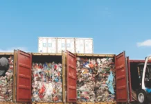 Indústria brasileira prefere importar lixo a investir em coleta seletiva local Reprodução - Carta Capital