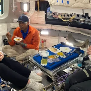 Por que a comida dos astronautas da Artemis II precisa ser picante?