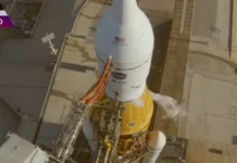 Astronautas quebram recorde de isolamento no espaço profundo em missão lunar