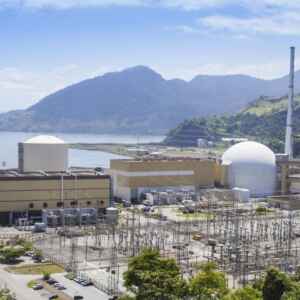 Tecnologia nuclear e soberania: os desafios do Brasil frente aos novos reatores modulares americanos