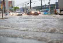 Alerta de chuva forte no Grande Recife mobiliza órgãos de controle e mantém a população em vigilância devido ao risco de precipitações intensas.