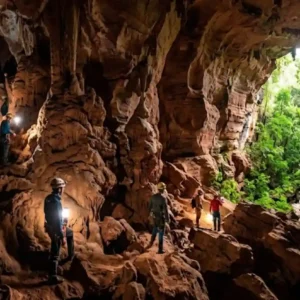 O potencial do turismo sustentável na preservação das cavernas amazônicas e a riqueza biológica das ilhas fluviomarinhas do Pará