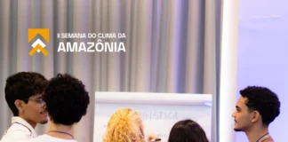Amazônia de Valor reúne startups e investidores da bioeconomia em Belém Jovens empreendedores em frente a um quadro durante o evento Amazônia de Valor, em Belém