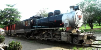 A ferrovia da borracha como a lendária Estrada de Ferro Madeira-Mamoré conectou os rios da Amazônia contornando cachoeiras mortais