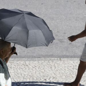 Ministério da Saúde anuncia plano de R$ 9,8 bi contra El Niño Ministério da Saúde anuncia plano de R$ 9,8 bi contra El Niño