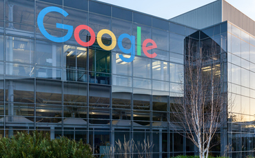 Google admite dificuldade em cumprir metas climáticas com avanço da IA Google admite dificuldade em cumprir metas climáticas com avanço da IA