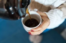 Café protege o fígado: estudo revela mecanismos biológicos Café protege o fígado: estudo revela mecanismos biológicos