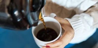Café protege o fígado: estudo revela mecanismos biológicos Café protege o fígado: estudo revela mecanismos biológicos
