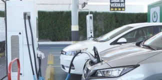 União Europeia pode rever fim de carros a combustão em 2035 União Europeia pode rever fim de carros a combustão em 2035