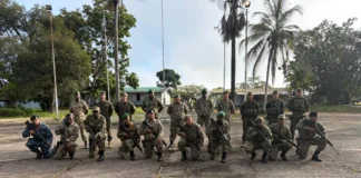 Militares Brasileiros Compartilham Técnicas de Guerra na Selva no Suriname Militares Brasileiros Compartilham Técnicas de Guerra na Selva no Suriname