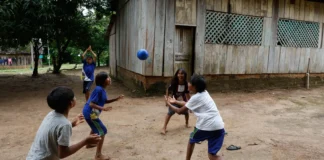 Unicef mapeia riscos ambientais que afetam crianças no Brasil Unicef mapeia riscos ambientais que afetam crianças no Brasil
