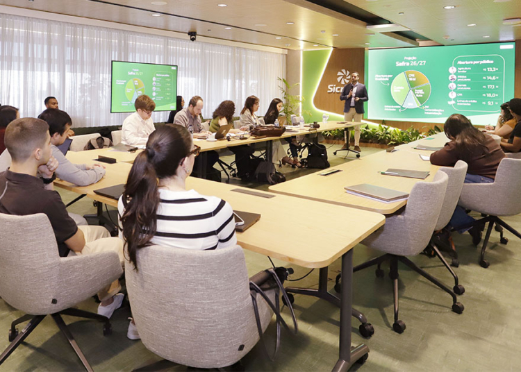 Cooperativas financeiras projetam R$ 160 bi para Plano Safra 26/27 2 Cooperativas financeiras projetam R$ 160 bi para Plano Safra 26/27