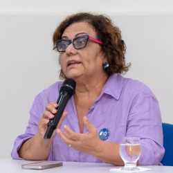 Amazônia perde floresta, carbono e resiliência, enquanto ciência revela 77% do bioma sob risco Amazônia perde floresta, carbono e resiliência, enquanto ciência revela 77% do bioma sob risco