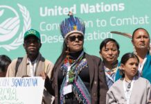 Indígenas protestam na COP17 da Desertificação, rejeitam espaço simbólico e cobram voz nas decisões globais Indígenas protestam na COP17 da Desertificação, rejeitam espaço simbólico e cobram voz nas decisões globais
