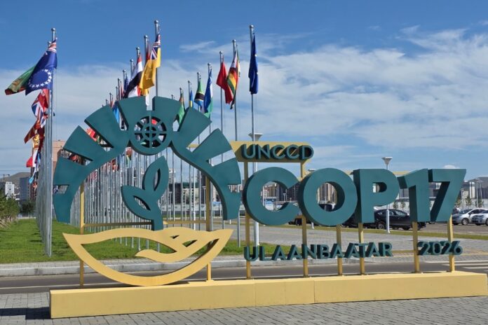COP17 reúne 23 mil pessoas na Mongólia, expõe bloqueios dos EUA e cobra do Brasil meta para o solo