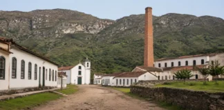 Fábrica de tecidos nasce em 1876, mantém uma vila operária por quase 100 anos e deixa um povoado preservado entre cachoeiras de Minas Gerais