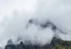 Pico da Neblina chega a 2.995 metros, quase 3 mil, na fronteira com a Venezuela e exige dias de trilha entre nuvens Pico da Neblina chega a 2.995 metros, quase 3 mil, na fronteira com a Venezuela e exige dias de trilha entre nuvens