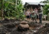 Uma obra doméstica escava um terreno comum, encontra urnas funerárias e revela cemitérios indígenas sob casas na Amazônia Uma obra doméstica escava um terreno comum, encontra urnas funerárias e revela cemitérios indígenas sob casas na Amazônia