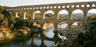 Aquedutos romanos atravessaram montanhas por 500 anos e ainda levam água a uma fonte de Roma Aquedutos romanos atravessaram montanhas por 500 anos e ainda levam água a uma fonte de Roma