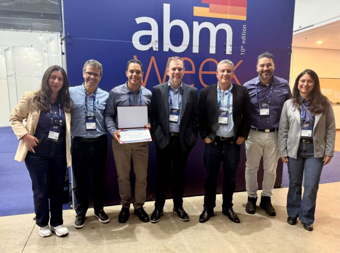 Samarco apresenta 41 trabalhos e conquista 2 prêmios com tecnologia que reduz emissões e usa inteligência artificial Samarco apresenta 41 trabalhos e conquista 2 prêmios com tecnologia que reduz emissões e usa inteligência artificial