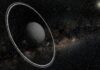 Anéis de Chariklo, entre Saturno e Urano, mudam de aparência e abrem novas dúvidas sobre o Sistema Solar Anéis de Chariklo, entre Saturno e Urano, mudam de aparência e abrem novas dúvidas sobre o Sistema Solar