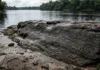 Gravuras vistas em 2010 ficam submersas por treze anos e reaparecem no rio Negro durante a seca histórica de 2023 Gravuras vistas em 2010 ficam submersas por treze anos e reaparecem no rio Negro durante a seca histórica de 2023