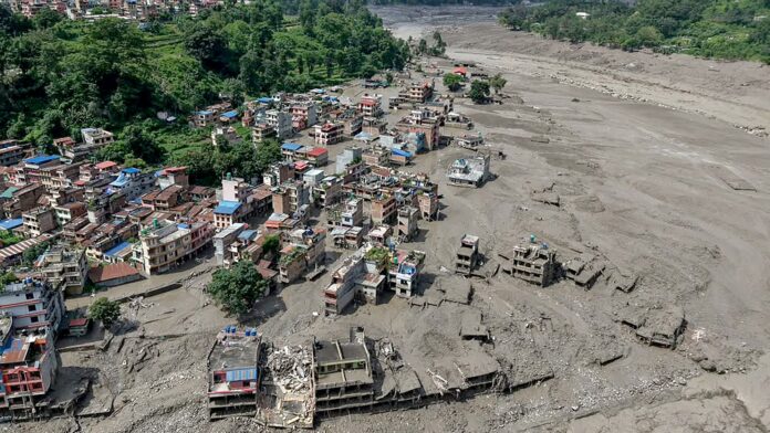 Colapso de geleira mata 1.400 no Nepal e expõe outras regiões onde vales inteiros podem ser inundados