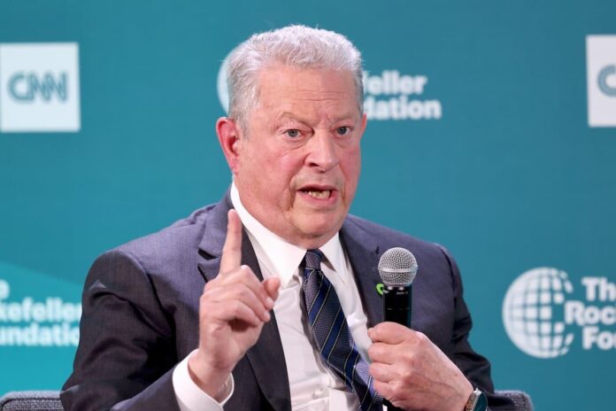 Al Gore aposta que 2026 será ponto de virada contra a crise climática e cobra ação no ano decisivo Al Gore aposta que 2026 será ponto de virada contra a crise climática e cobra ação no ano decisivo