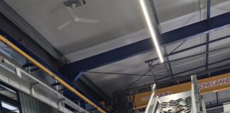 STADLER reúne 50 participantes de 10 países, testa plásticos e inaugura centro de 2.160 m² STADLER reúne 50 participantes de 10 países, testa plásticos e inaugura centro de 2.160 m²