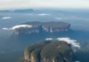 Equipe de 16 pesquisadores parte para o topo da Serra do Aracá, a 1.700 metros, em busca de espécies restritas aos tepuis amazônicos Equipe de 16 pesquisadores parte para o topo da Serra do Aracá, a 1.700 metros, em busca de espécies restritas aos tepuis amazônicos