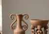 Peças de cerâmica dos Tapajó registram rituais e cenas cotidianas em Santarém, e entre 1661 e 1665 sua produção foi proibida Peças de cerâmica dos Tapajó registram rituais e cenas cotidianas em Santarém, e entre 1661 e 1665 sua produção foi proibida