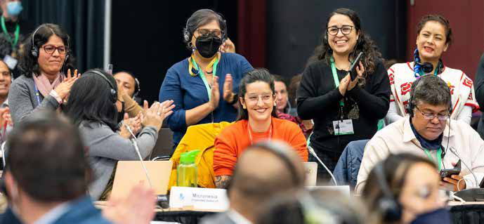 Ciência leva sete anos para virar política ambiental, e há atalhos 3 Delegados aplaudem a aprovação do Marco Global de Biodiversidade Kunming-Montreal, em 19 de dezembro de 2022, acordo que sucedeu as Metas de Aichi e fixou os compromissos da década para a natureza.