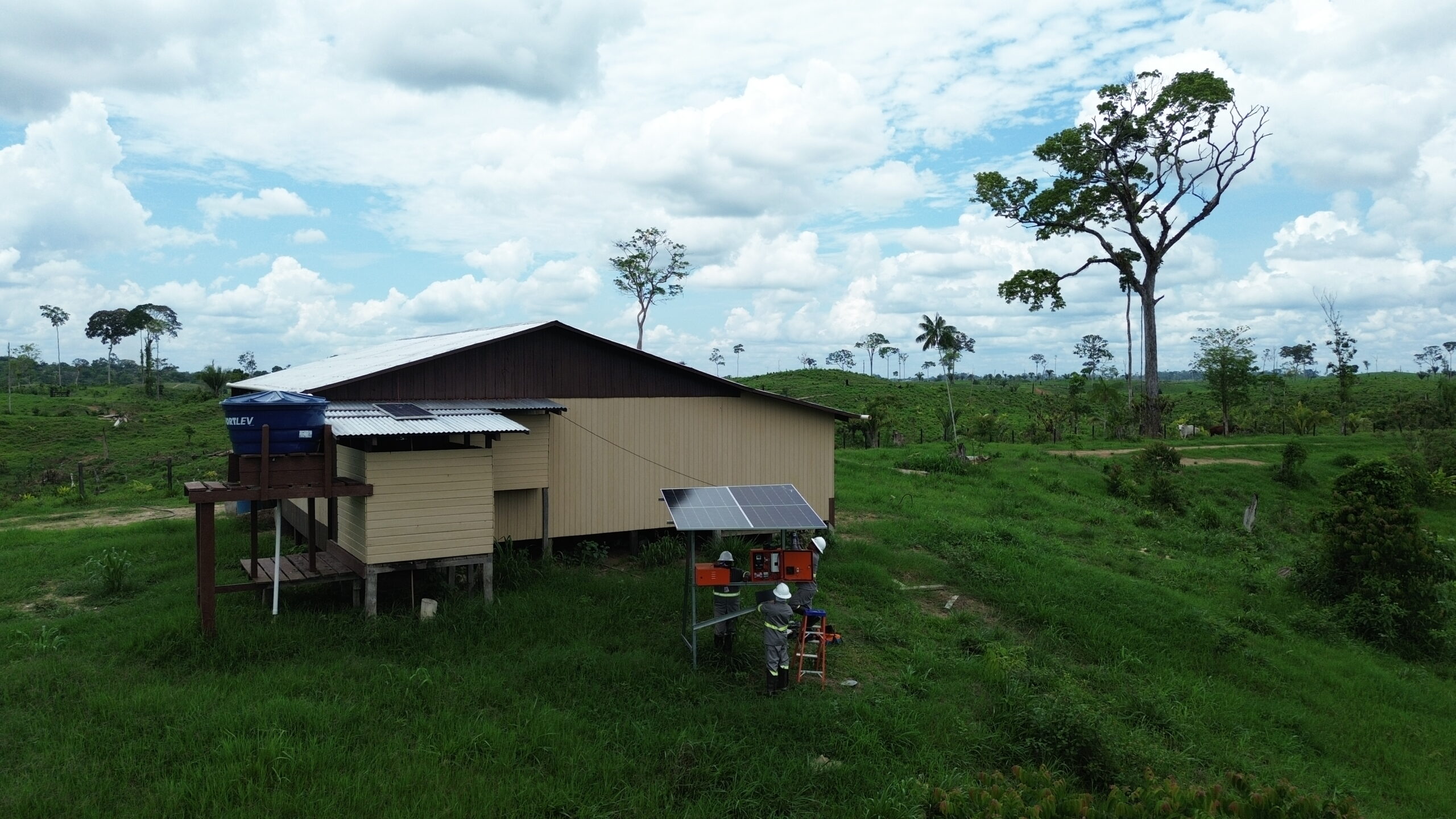 Aço fabricado no Brasil resiste até três vezes mais à corrosão e chega a projetos de energia na Amazônia 1 Aço fabricado no Brasil resiste até três vezes mais à corrosão e chega a projetos de energia na Amazônia