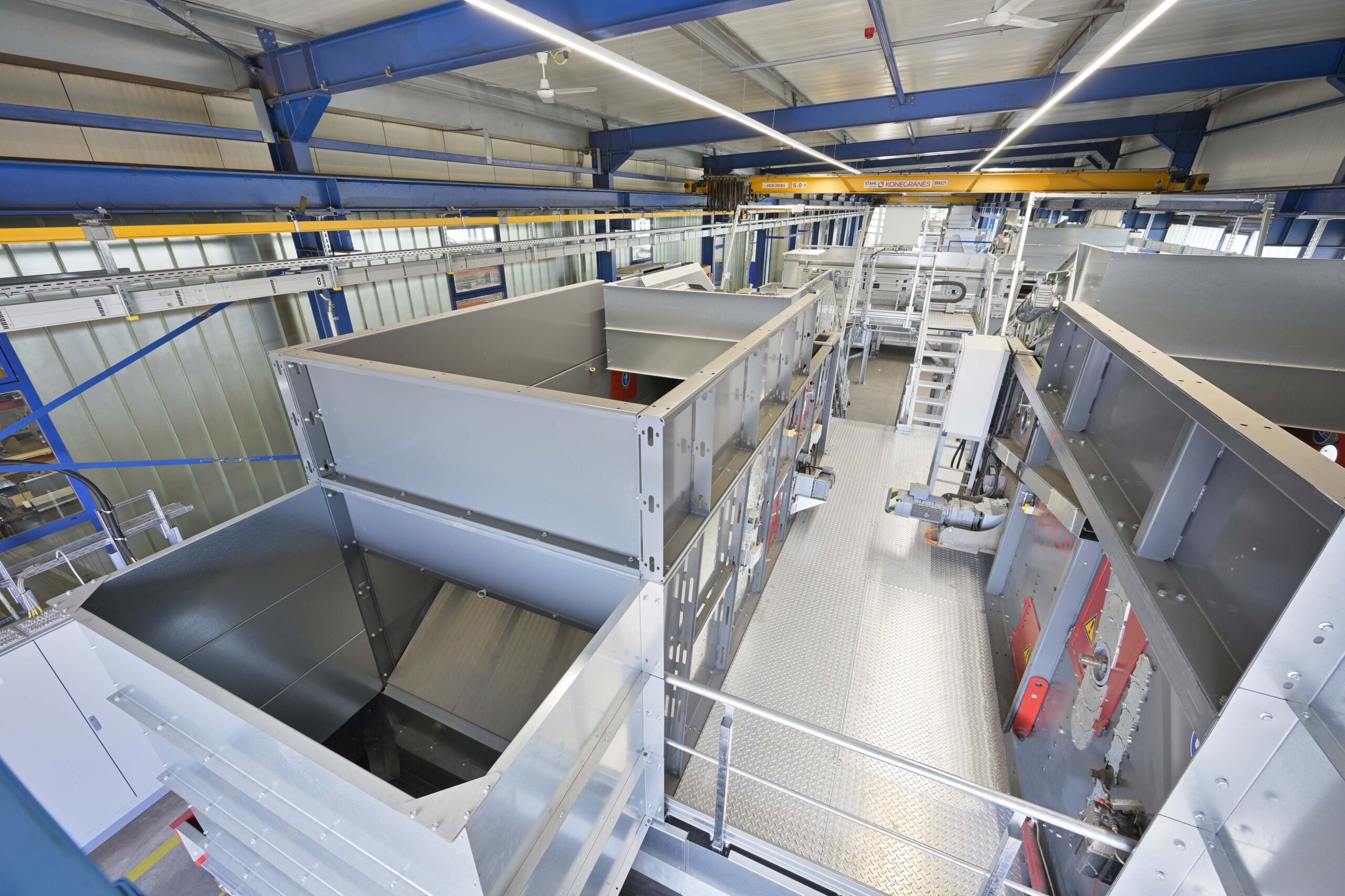 STADLER reúne 50 participantes de 10 países, testa plásticos e inaugura centro de 2.160 m² 3 STADLER reúne 50 participantes de 10 países, testa plásticos e inaugura centro de 2.160 m²