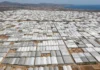 Quando os agricultores cobriram o deserto com plástico branco para capturar o sol e plantar tomate o ano inteiro, as estufas viraram um espelho gigante que devolveu ao espaço parte da luz que eles vinham buscar ali