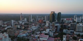 Aquecimento acelera em ondas e atinge cada região em um tempo Santa Cruz de la Sierra, no leste da Bolívia, região onde o estudo detectou a única aceleração do aquecimento na América do Sul