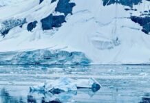 Antártica deve perder mais gelo neste século mesmo com limite de 1,5°C, elevando risco para áreas costeiras Antártica deve perder mais gelo neste século mesmo com limite de 1,5°C, elevando risco para áreas costeiras