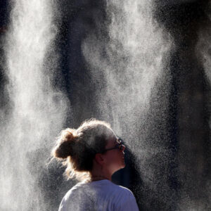Europa Ocidental enfrenta verão de 2026 com calor recorde, stress térmico em 52% do território e rios em baixa Europa Ocidental enfrenta verão de 2026 com calor recorde, stress térmico em 52% do território e rios em baixa