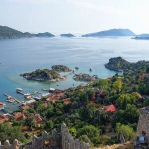 Naufrágio mais antigo do mundo é achado a 30 metros de profundidade na Turquia: navio afundou na época da Grande Pirâmide e ainda guardava resíduo dentro dos jarros Naufrágio mais antigo do mundo é achado a 30 metros de profundidade na Turquia: navio afundou na época da Grande Pirâmide e ainda guardava resíduo dentro dos jarros