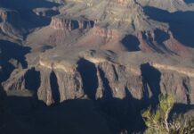 Um bilhão de anos de rochas sumiu do Grand Canyon; o culpado pode ter sido um penhasco de 2 km de altura que cruzava a América do Norte Um bilhão de anos de rochas sumiu do Grand Canyon; o culpado pode ter sido um penhasco de 2 km de altura que cruzava a América do Norte
