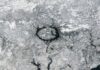 Astrônomo amador procurava lugar para acampar no mapa de satélite e achou uma cratera de 25 km aberta por um meteorito há 390 milhões de anos Astrônomo amador procurava lugar para acampar no mapa de satélite e achou uma cratera de 25 km aberta por um meteorito há 390 milhões de anos