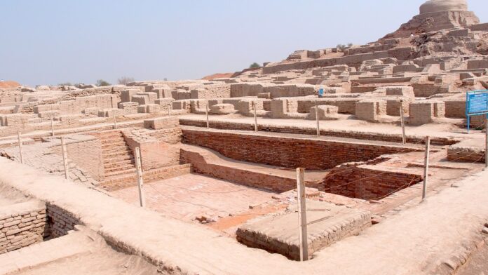 Cidade de 4.500 anos ficou mais igualitária com o tempo: casas de Mohenjo-daro mostram desigualdade caindo à medida que a metrópole crescia Cidade de 4.500 anos ficou mais igualitária com o tempo: casas de Mohenjo-daro mostram desigualdade caindo à medida que a metrópole crescia