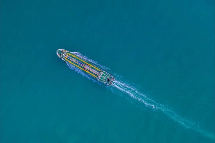 Guerra no Golfo trava Ormuz, derruba oferta de petróleo em 5,7 milhões de barris por dia e faz a IEA chamar 2026 e 2027 de período perdido Guerra no Golfo trava Ormuz, derruba oferta de petróleo em 5,7 milhões de barris por dia e faz a IEA chamar 2026 e 2027 de período perdido