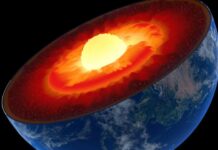 Cientistas rastreiam hidrogênio, hélio e tungstênio em lavas vulcânicas e concluem que o núcleo da Terra vaza material há bilhões de anos Cientistas rastreiam hidrogênio, hélio e tungstênio em lavas vulcânicas e concluem que o núcleo da Terra vaza material há bilhões de anos