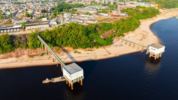 Manaus tem 27 mil poços estimados, só 5 mil registrados, e pode chegar a 2040 em risco crítico de falta de água Manaus tem 27 mil poços estimados, só 5 mil registrados, e pode chegar a 2040 em risco crítico de falta de água