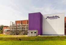 Açúcar viaja de trem, navio e caminhão até Pernambuco, e a Mondelēz diz cortar 70% das emissões e 20% dos custos Açúcar viaja de trem, navio e caminhão até Pernambuco, e a Mondelēz diz cortar 70% das emissões e 20% dos custos