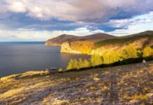 Peixinho de pedra de 7.600 anos achado em túmulo à beira do Lago Baikal é a isca de pesca mais antiga da região Peixinho de pedra de 7.600 anos achado em túmulo à beira do Lago Baikal é a isca de pesca mais antiga da região